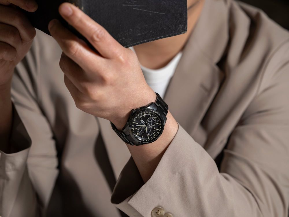 Casio OCEANUS Classic Line OCW-T2600JB-1AJF Chronograph Solar Radio Wave Men's Wristwatch - The Japanese Factory