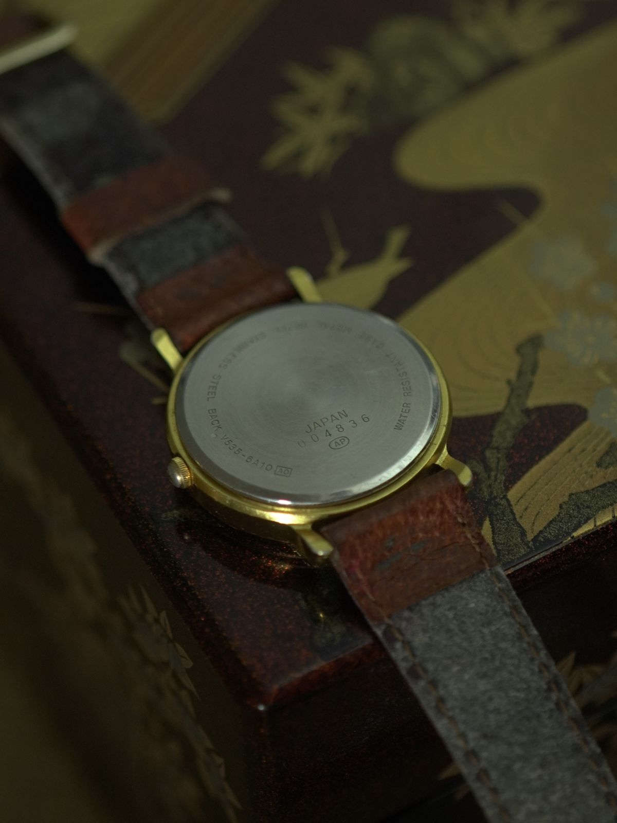 Used Vintage Seiko Alba Mickey Mouse Moonphase V535-6A10 Wristwatch - The Japanese Factory