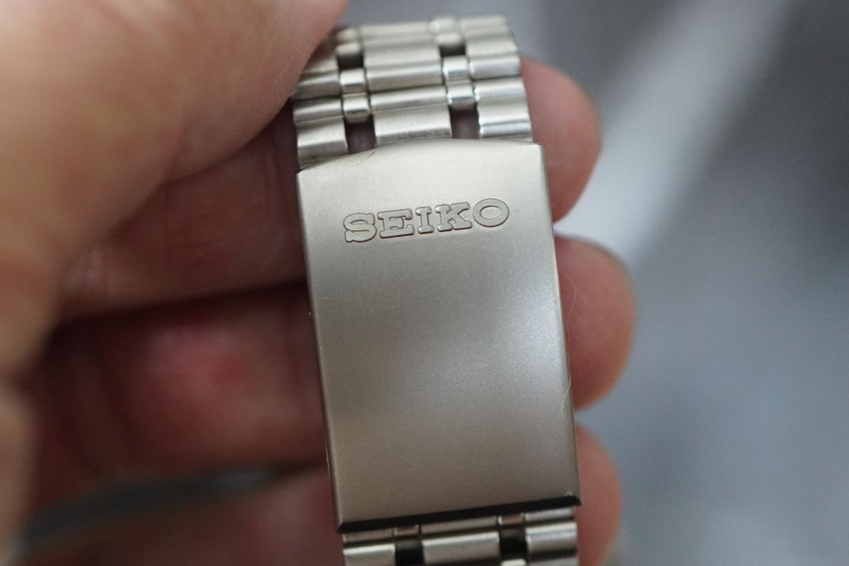 Vintage Seiko 5 Moon Phase 6347-5000 October 1986 Suwa Dial Automatic Men's Wristwatch - The Japanese Factory
