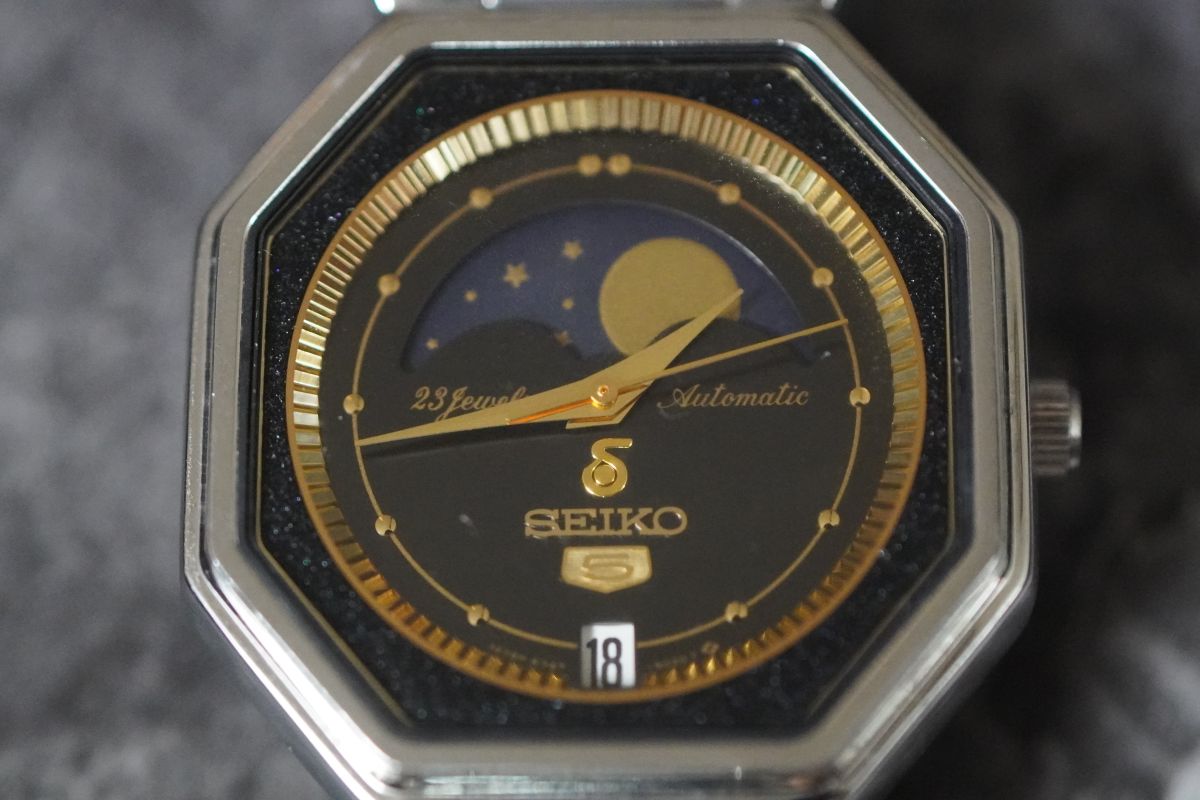 Vintage Seiko 5 Moon Phase 6347-5000 October 1986 Suwa Dial Automatic Men's Wristwatch - The Japanese Factory