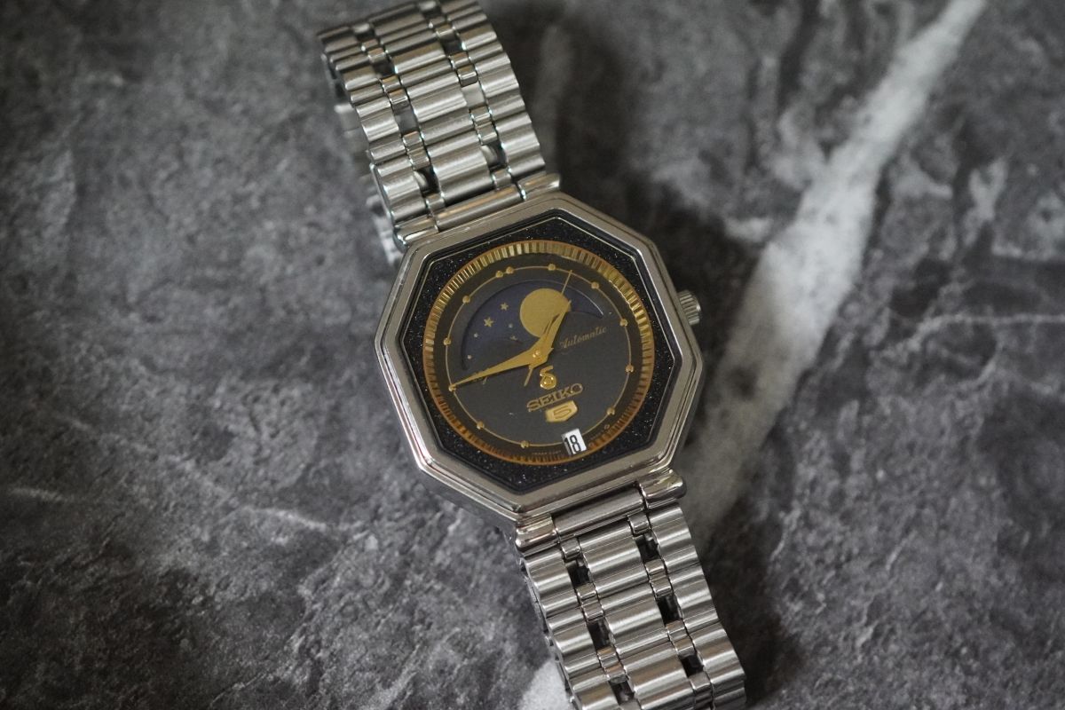 Vintage Seiko 5 Moon Phase 6347-5000 October 1986 Suwa Dial Automatic Men's Wristwatch - The Japanese Factory