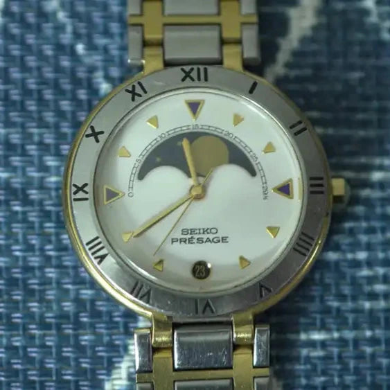 Vintage Seiko Presage Moon Phase 7434-6030 Men's Wristwatch - The Japanese Factory