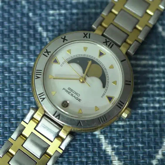 Vintage Seiko Presage Moon Phase 7434-6030 Men's Wristwatch - The Japanese Factory
