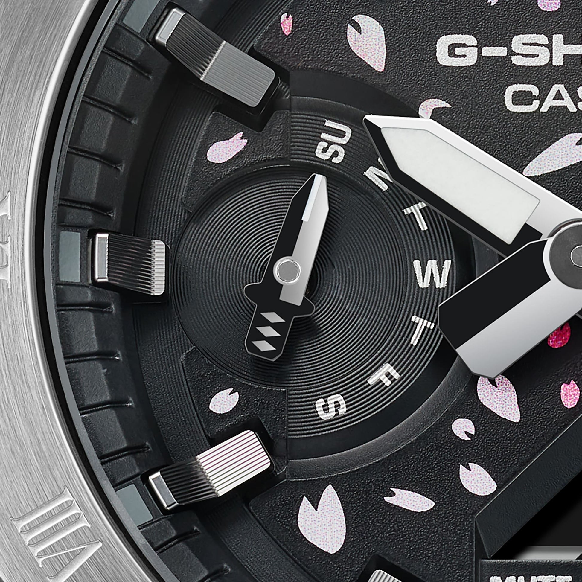 Casio_G-Shock_One_Ok_Rock_20th_Anniversary_Collaboration_GM-2100TTTR-8A_Limited_Edition_Watch_img_04