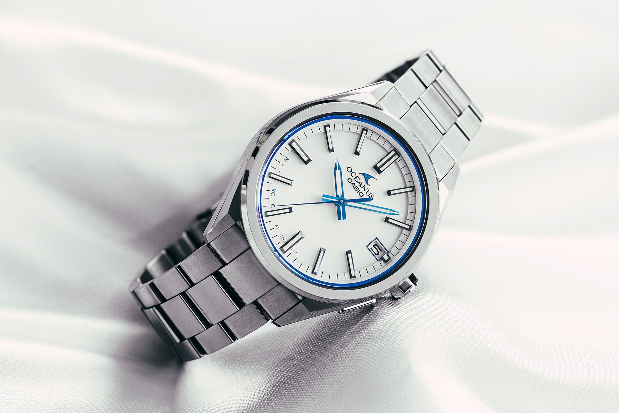 Casio OCEANUS 3 Hands Model OCW-T200S-7AJF Men's Wristwatch - The Japanese Factory