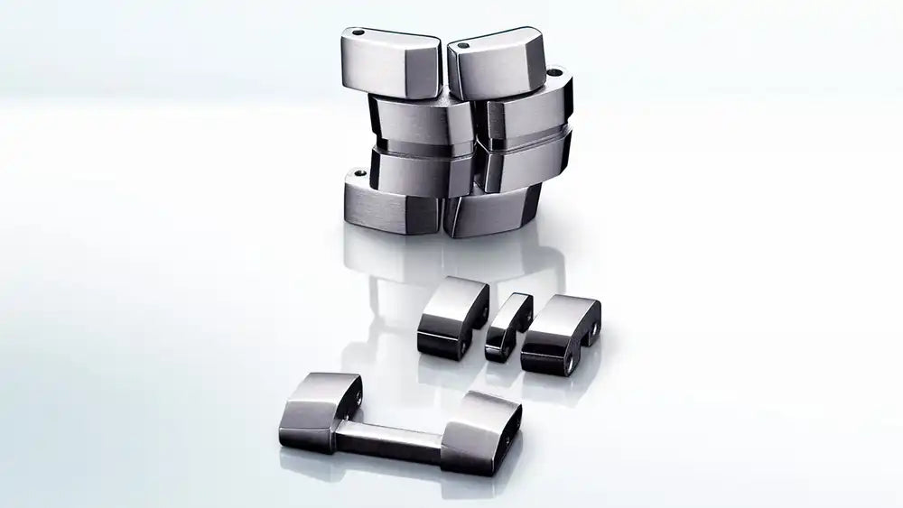 Casio OCEANUS Manta OCW-S7000-1A2JF Chronograph Solar Radio Wave Bluetooth Men's Wristwatch - The Japanese Factory