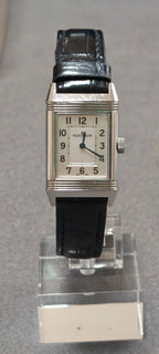 Jaeger-LeCoultre Reverso Classic Small Quartz 221.8.47 – Full Set (Box & Papers)