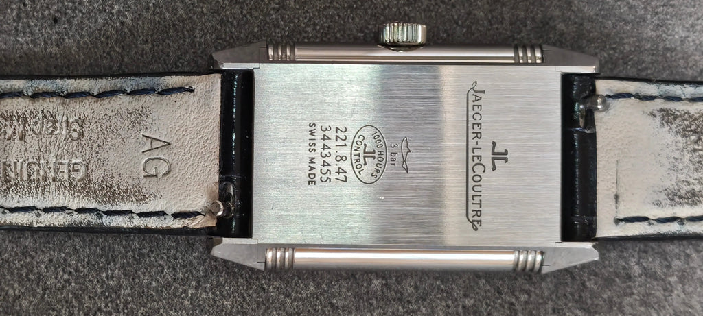 Jaeger-LeCoultre Reverso Classic Small Quartz 221.8.47 – Full Set (Box & Papers)