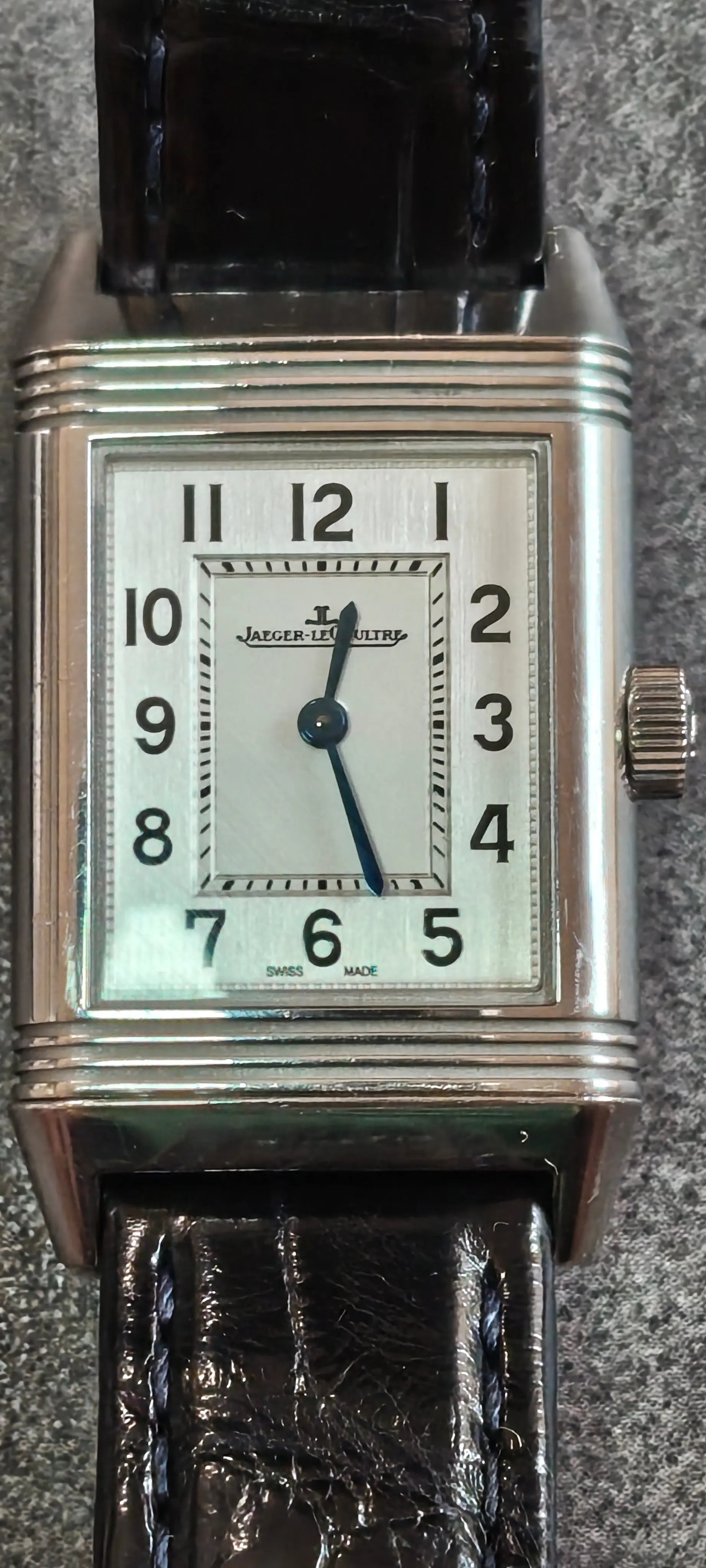 Jaeger-LeCoultre Reverso Classic Small Quartz 221.8.47 – Full Set (Box & Papers)