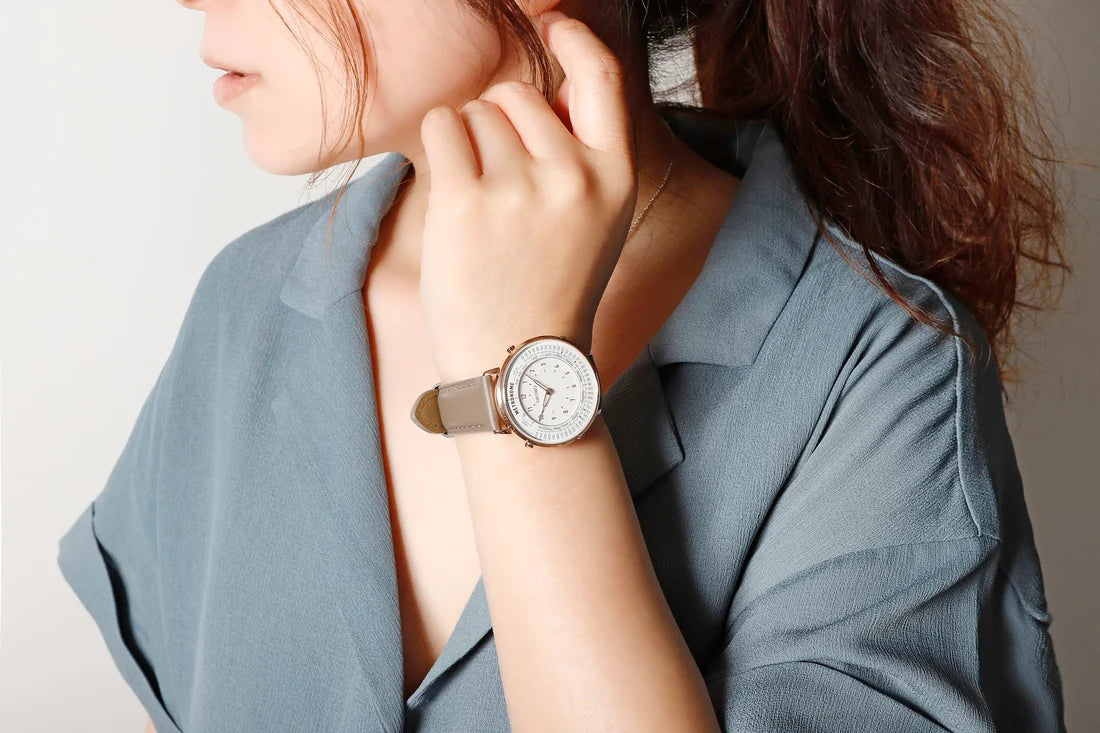 [Limited Edition] Seiko Metronome Watch SMW002APG Elegant Series White x Gray - The Japanese Factory