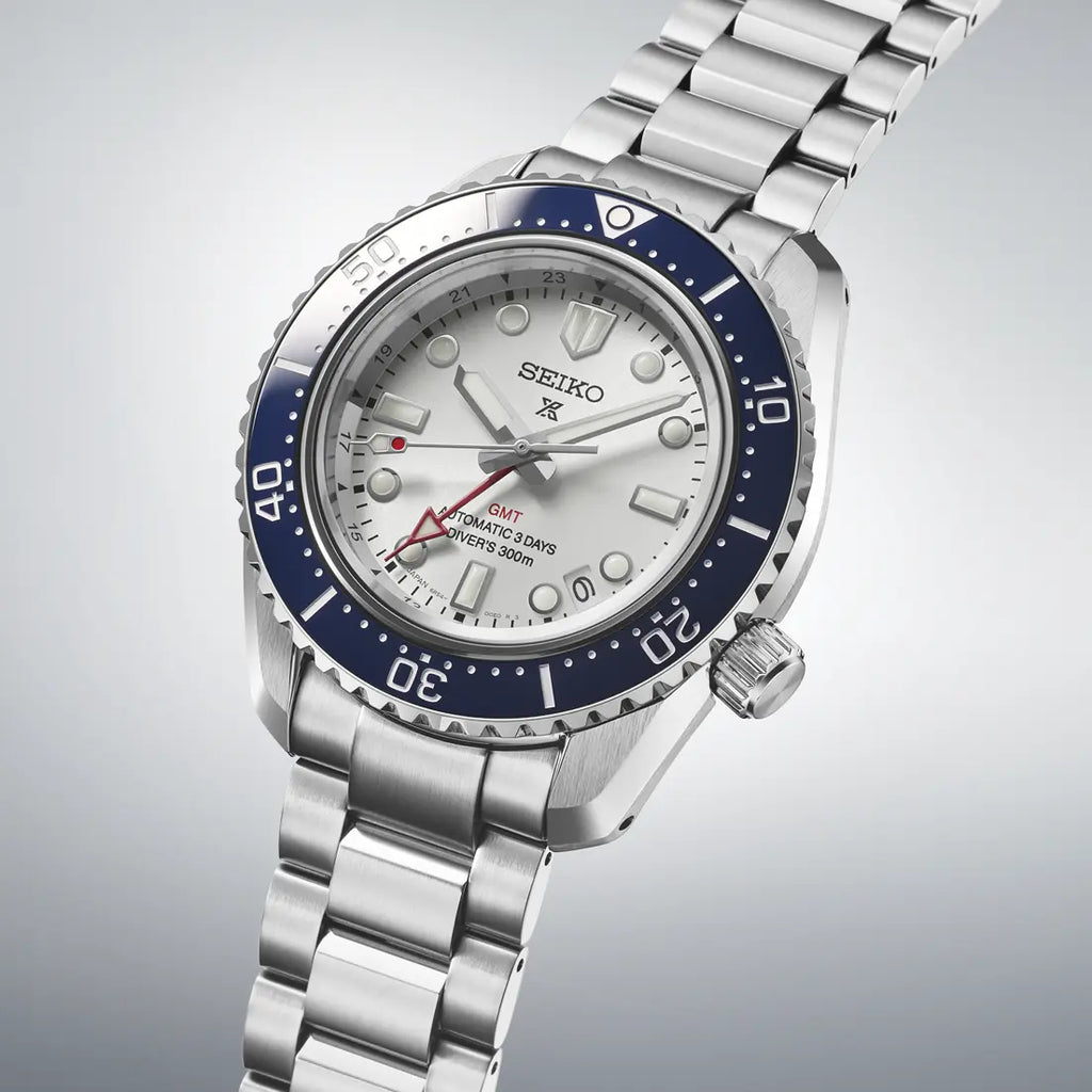 Seiko Prospex Divers 1968 Heritage GMT SBEJ029 detail 1