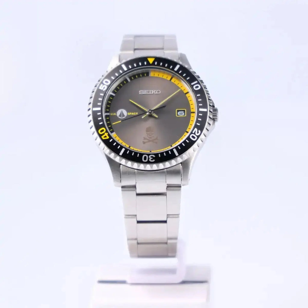 The Super Dimension Fortress MACROSS x SEIKO 40th Anniversary Watch - The Japanese Factory