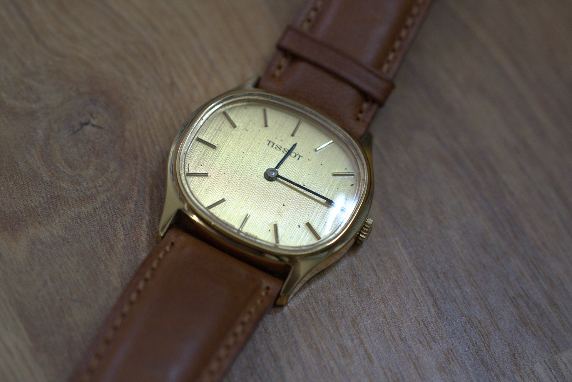 Tissot 41140 Cal.2541 GP/SS Manual Winding Vintage Men's Wristwatch - The Japanese Factory