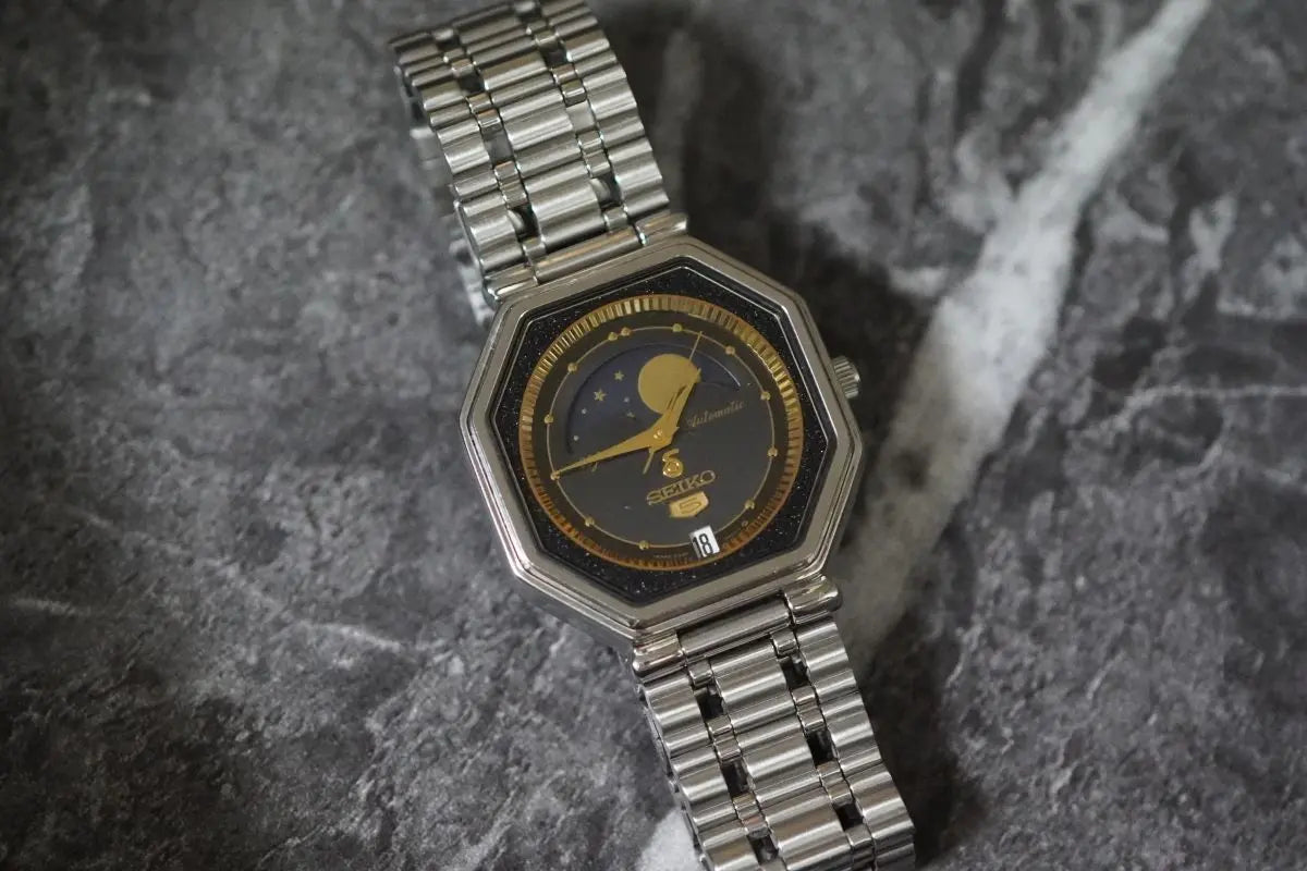 Vintage Seiko 5 Moon Phase 6347-5000 October 1986 Suwa Dial Automatic Men's Wristwatch - The Japanese Factory
