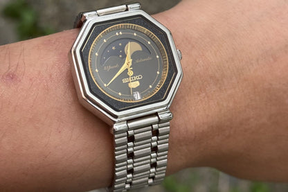 Vintage Seiko 5 Moon Phase 6347-5000 October 1986 Suwa Dial Automatic Men's Wristwatch - The Japanese Factory