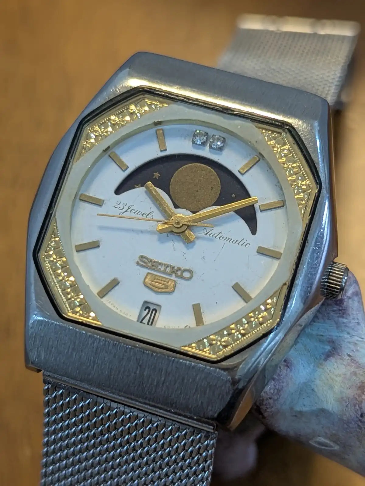 Vintage Seiko 5 Moon Phase 6347-6010 June 1986 Automatic Men's Wristwatch - The Japanese Factory