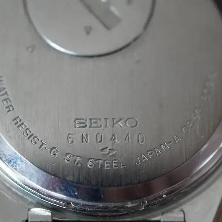 Vintage Seiko King Quartz 0853-8025 November 1976 Kanji Day Date Daini Dial Men's Wristwatch - The Japanese Factory