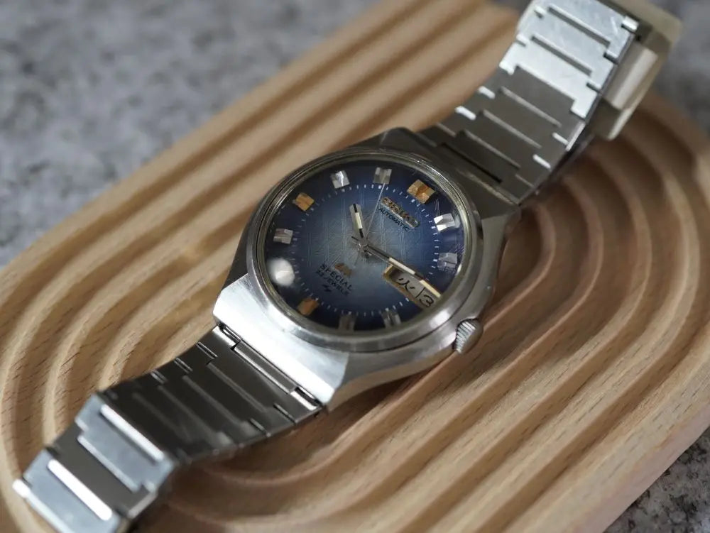 Vintage Seiko LM Lord Matic Special 5216-7040 Kanji Day Date Daini Dial - The Japanese Factory