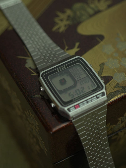 Vintage Used Seiko G757-4000 James Bond Octopussy November 1980 Quartz Digital Watch - The Japanese Factory