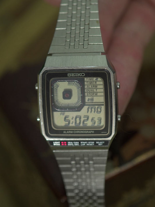Vintage Used Seiko G757-4000 James Bond Octopussy November 1980 Quartz Digital Watch - The Japanese Factory